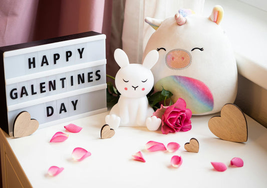 5 Lý Do Bạn Và Hội Bạn Thân Không Thể Bỏ Lỡ Galentine's Day Năm Nay